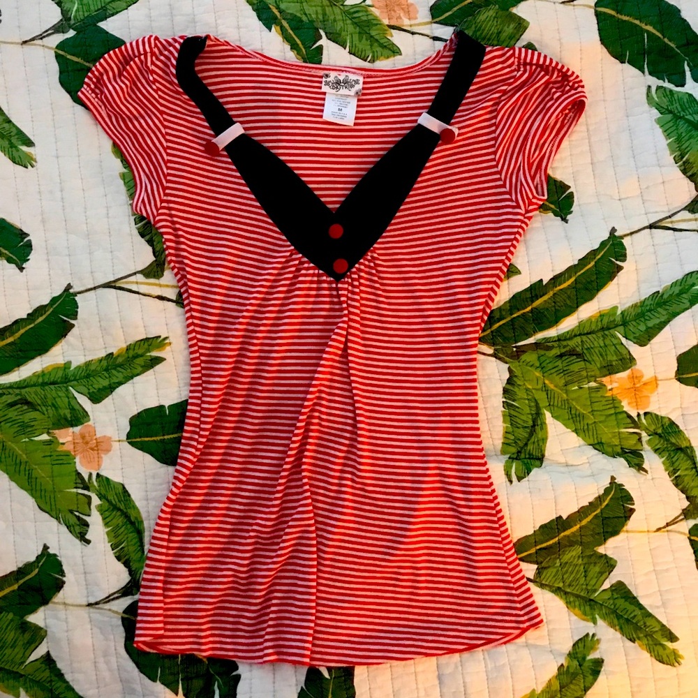 Day Trip Size Medium Red White Blue Top